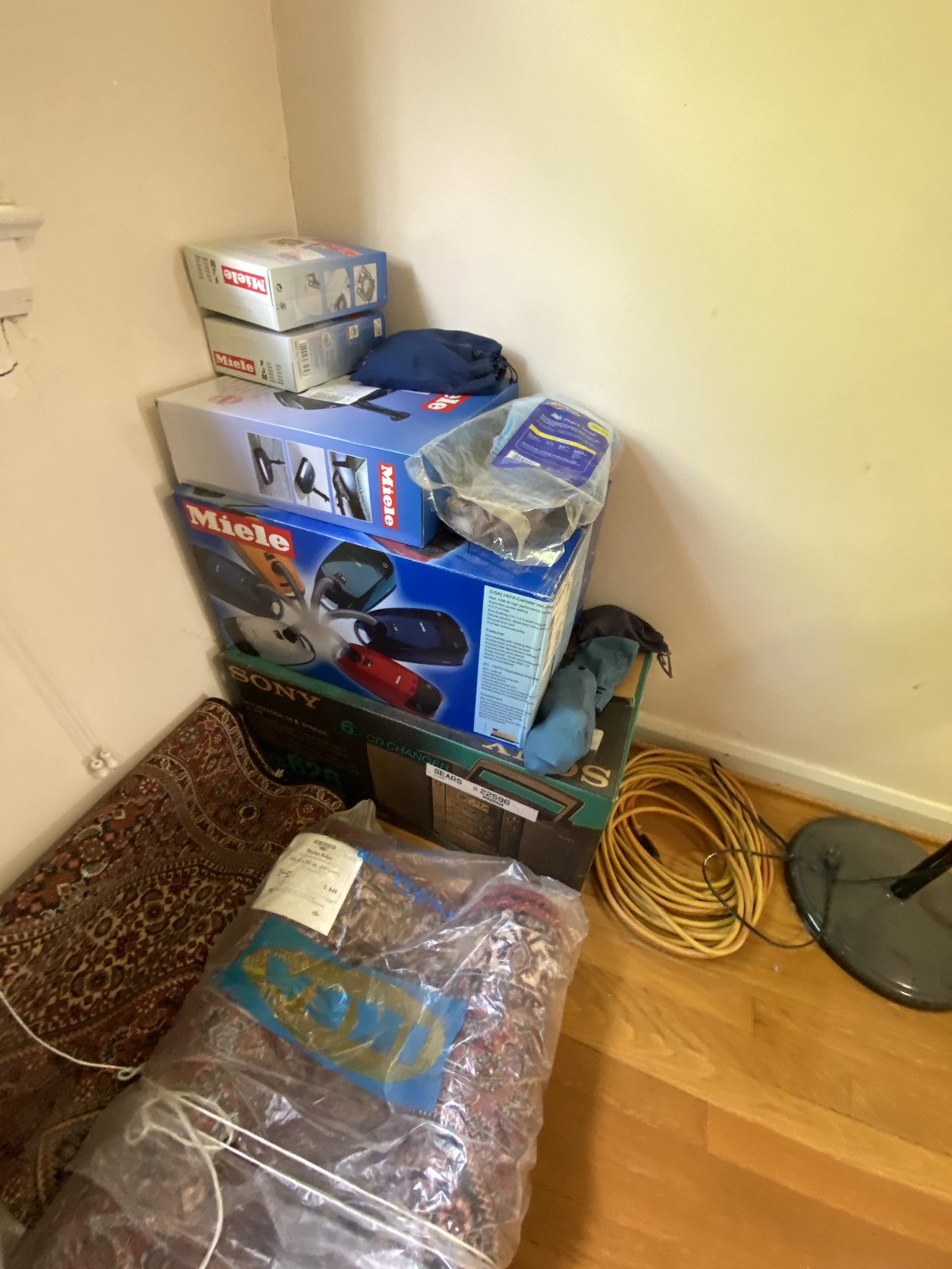 Miele Vacuum Boxes, Sony Electronics, Assorted Household